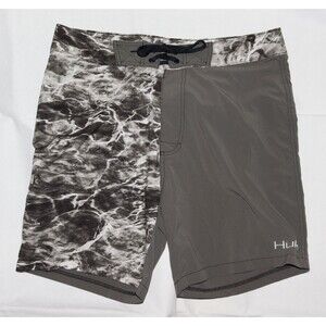 Huk Performance Fishing Fabric Men's Camouflage Board Shorts Swim Size 34
